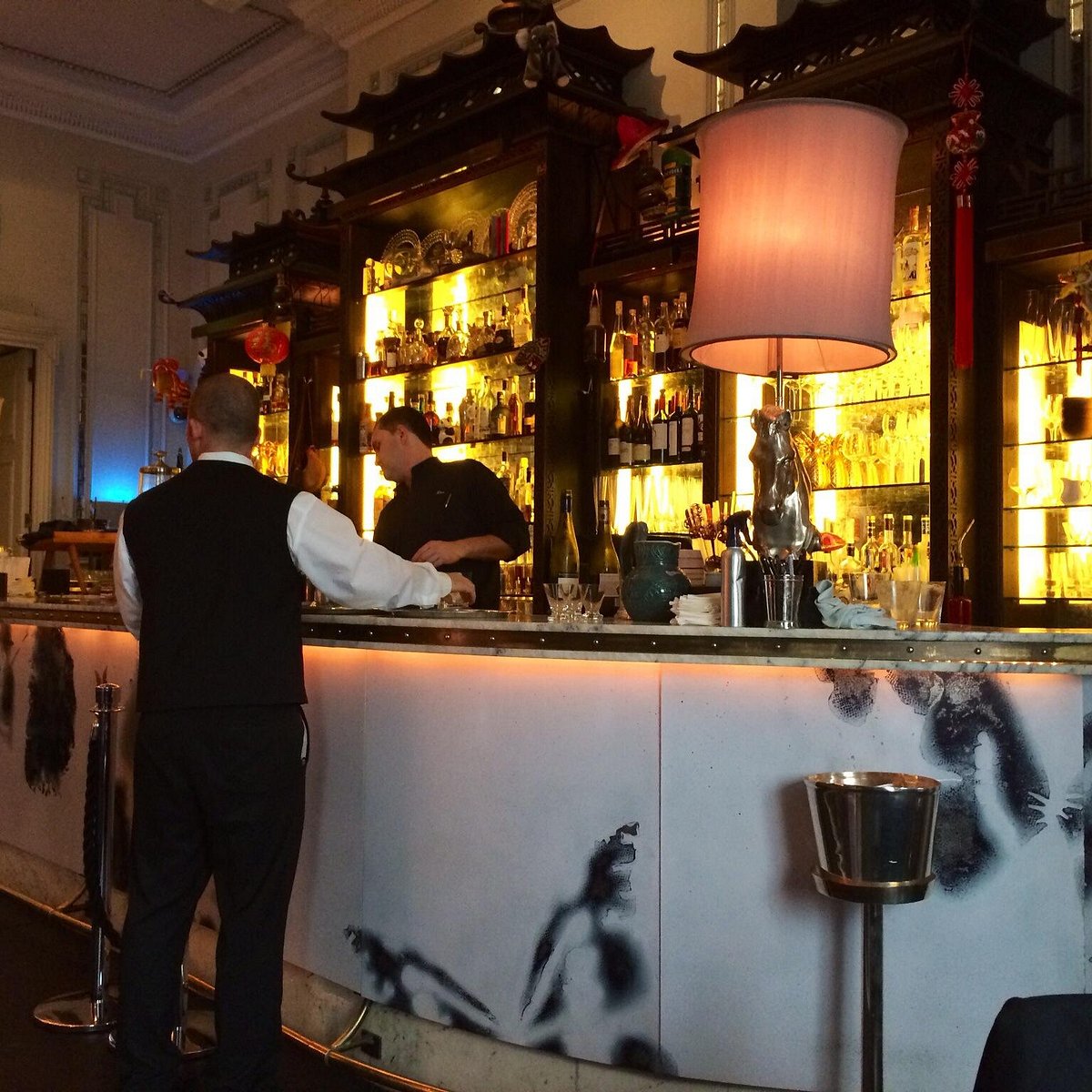 Artesian — interior photo 3