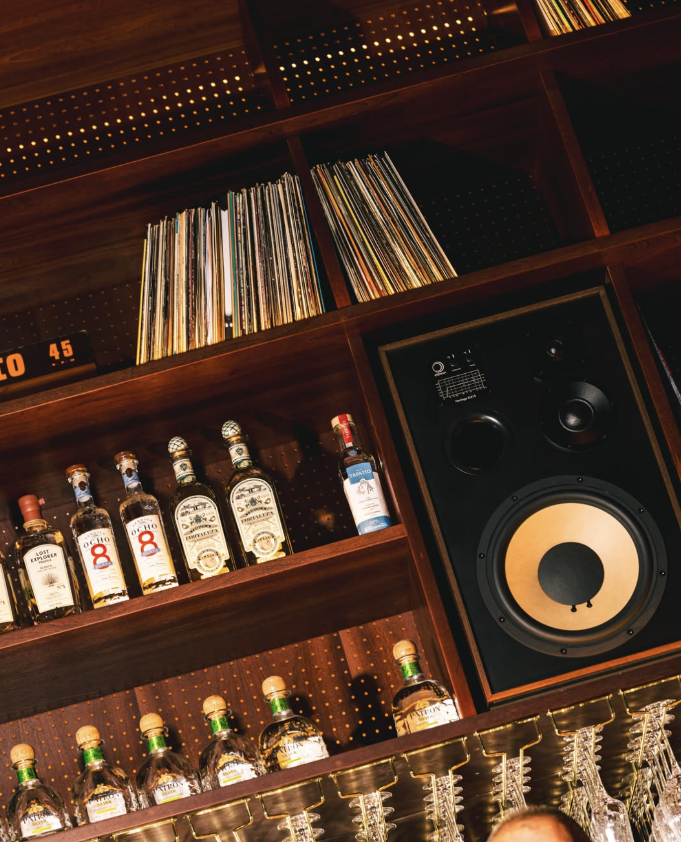 Bar Coyo — interior photo 3