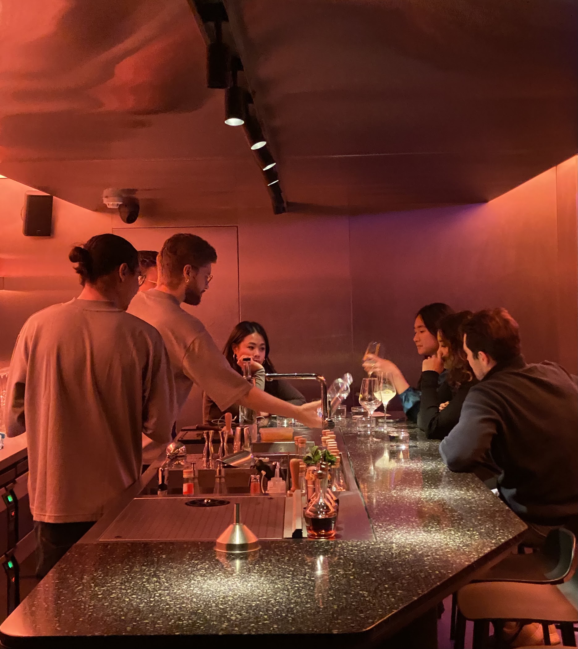Bar Kinky — interior photo 1