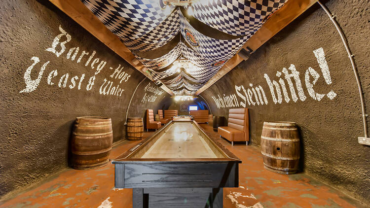 Bermondsey Bierkeller — interior photo 6