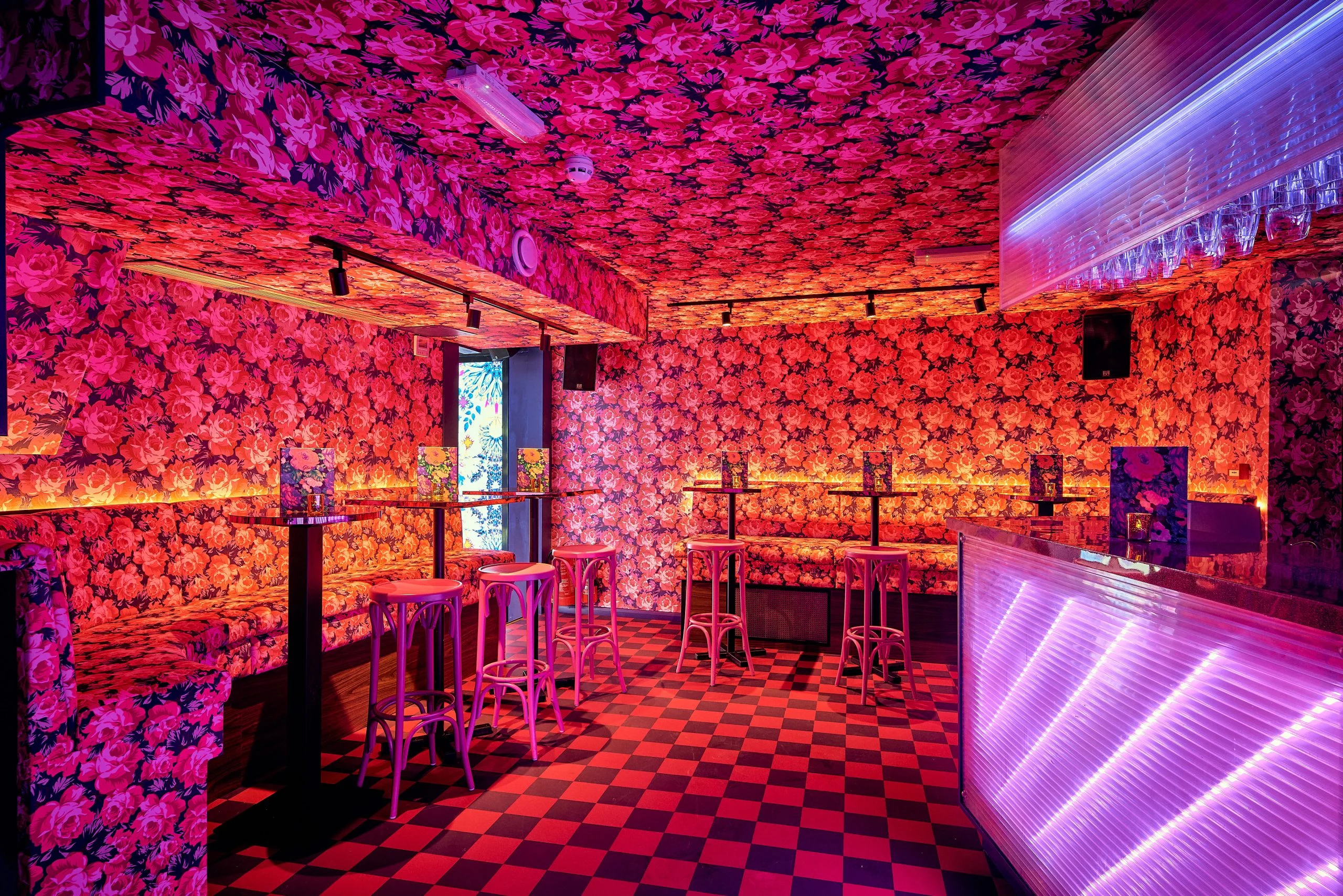 Blame Gloria - Cocktail Bar in Covent Garden — interior photo 5