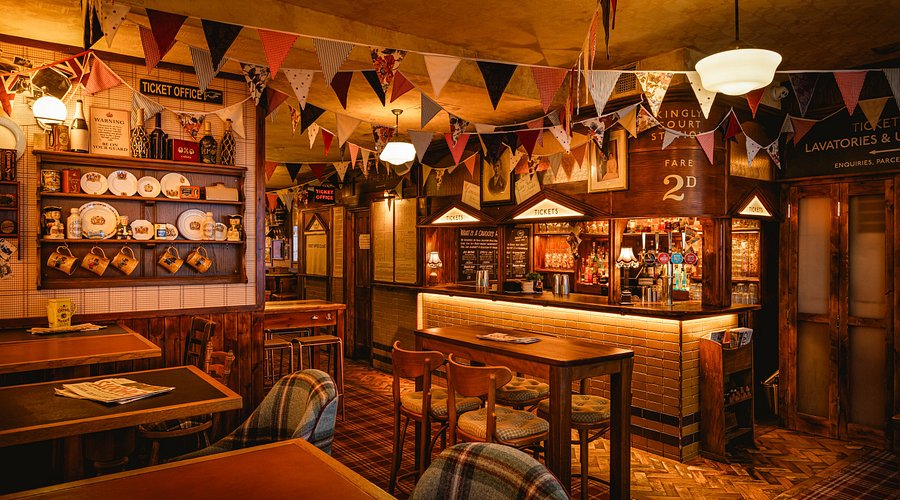 Cahoots London — interior photo 3