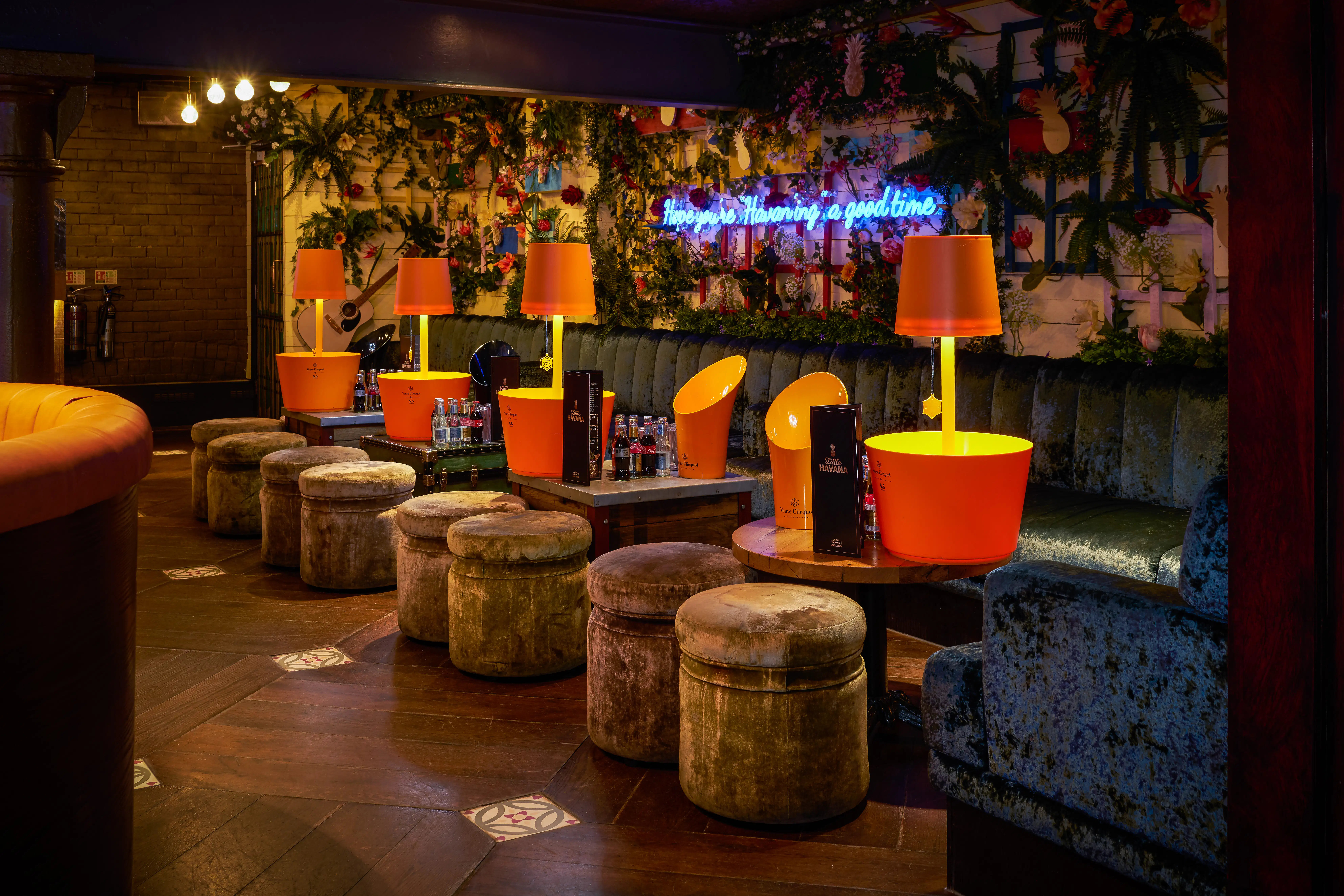 Embargo Republica — interior photo 1