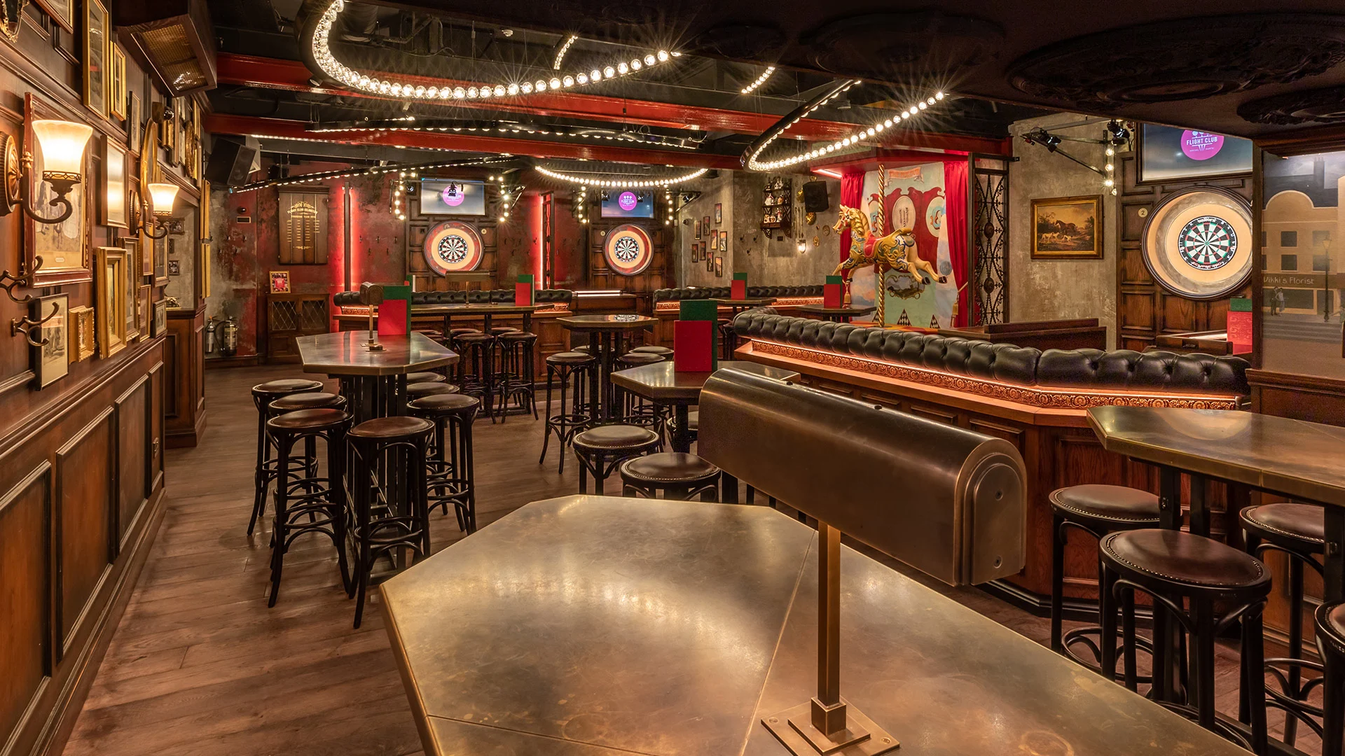 Flightclub -  Angel — interior photo 1