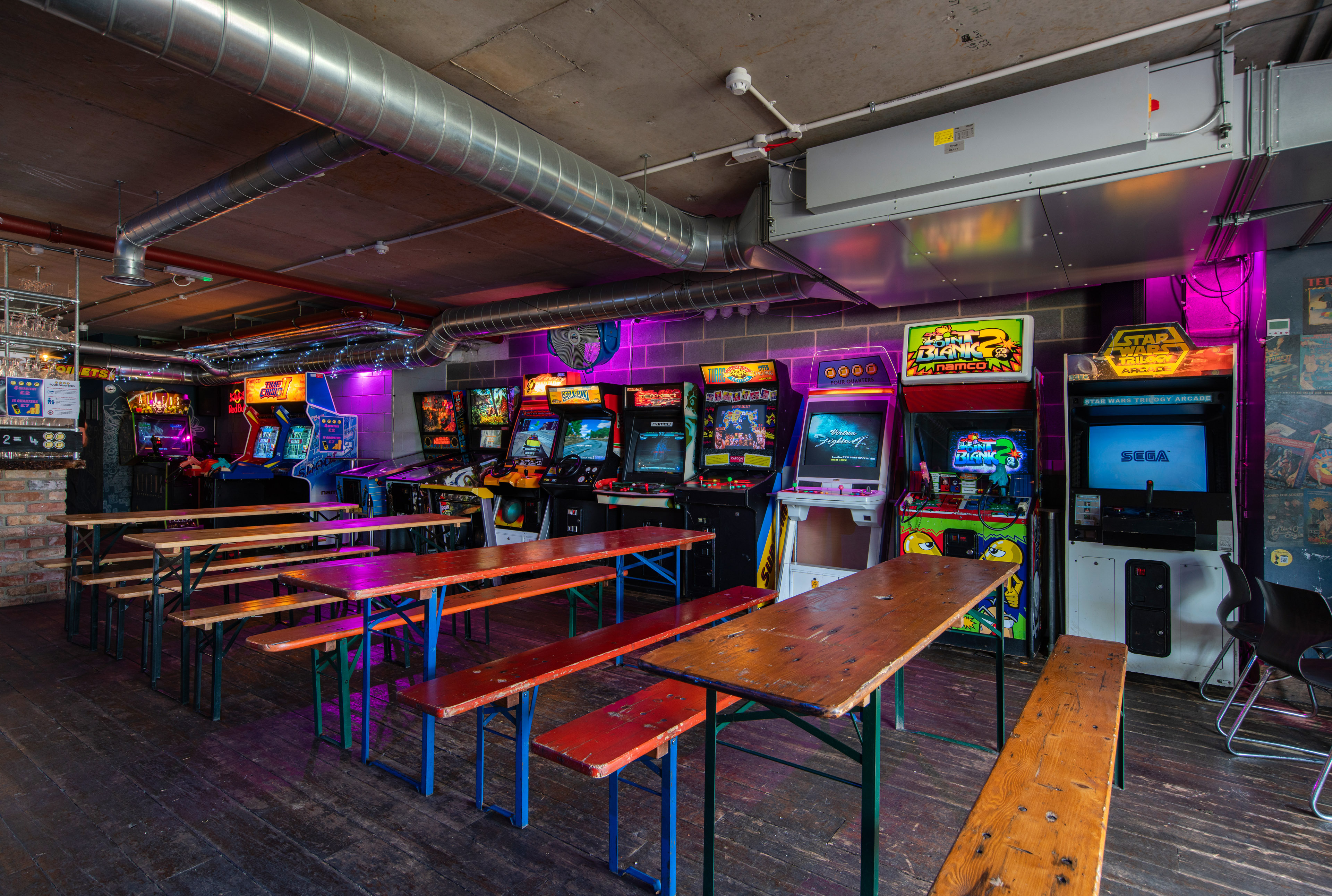 Four Quarters - Hackney — interior photo 3