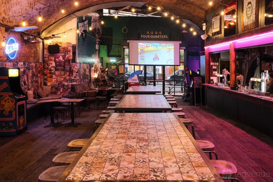 Four Quarters - London Bridge — interior photo 5
