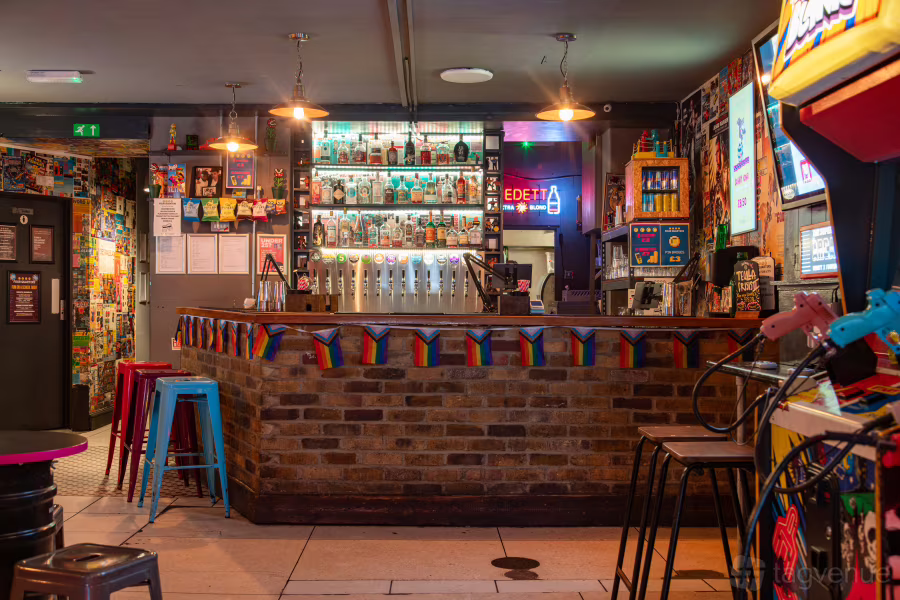Four Quarters - Peckham — interior photo 4