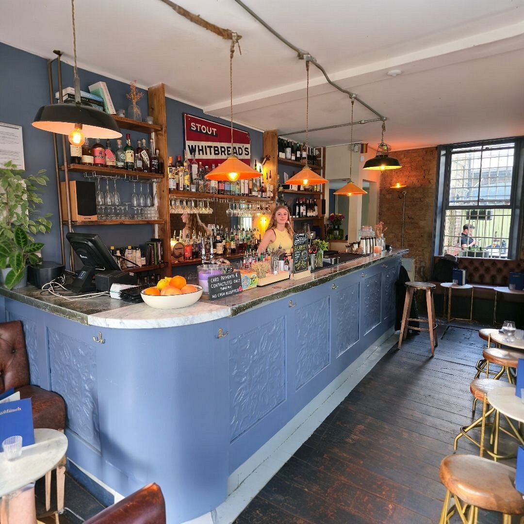Goldfinch — interior photo 2