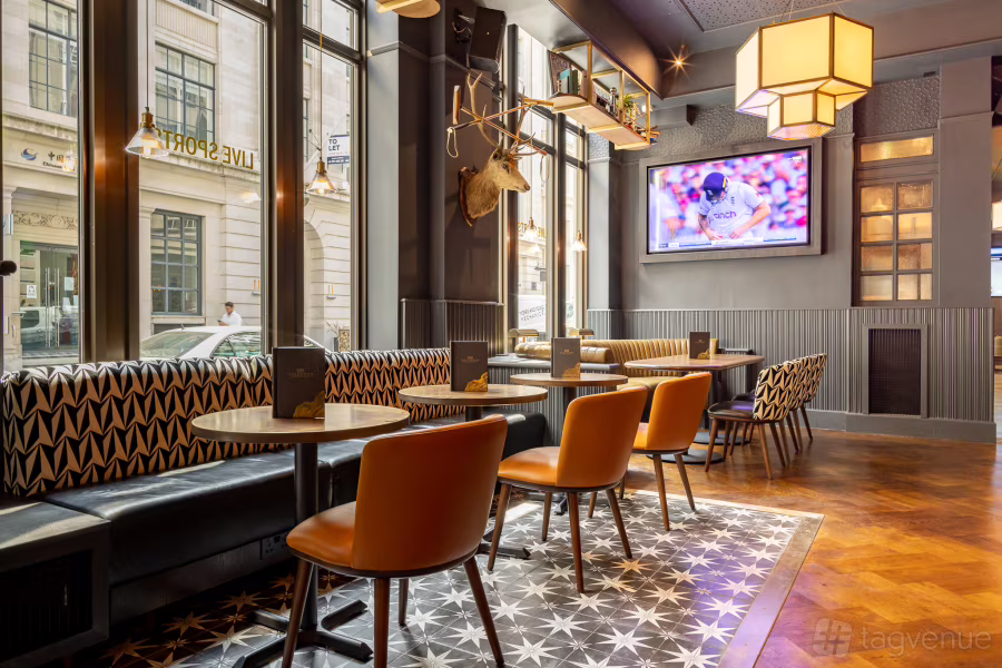 Goldwood Pub & Kitchen — interior photo 3