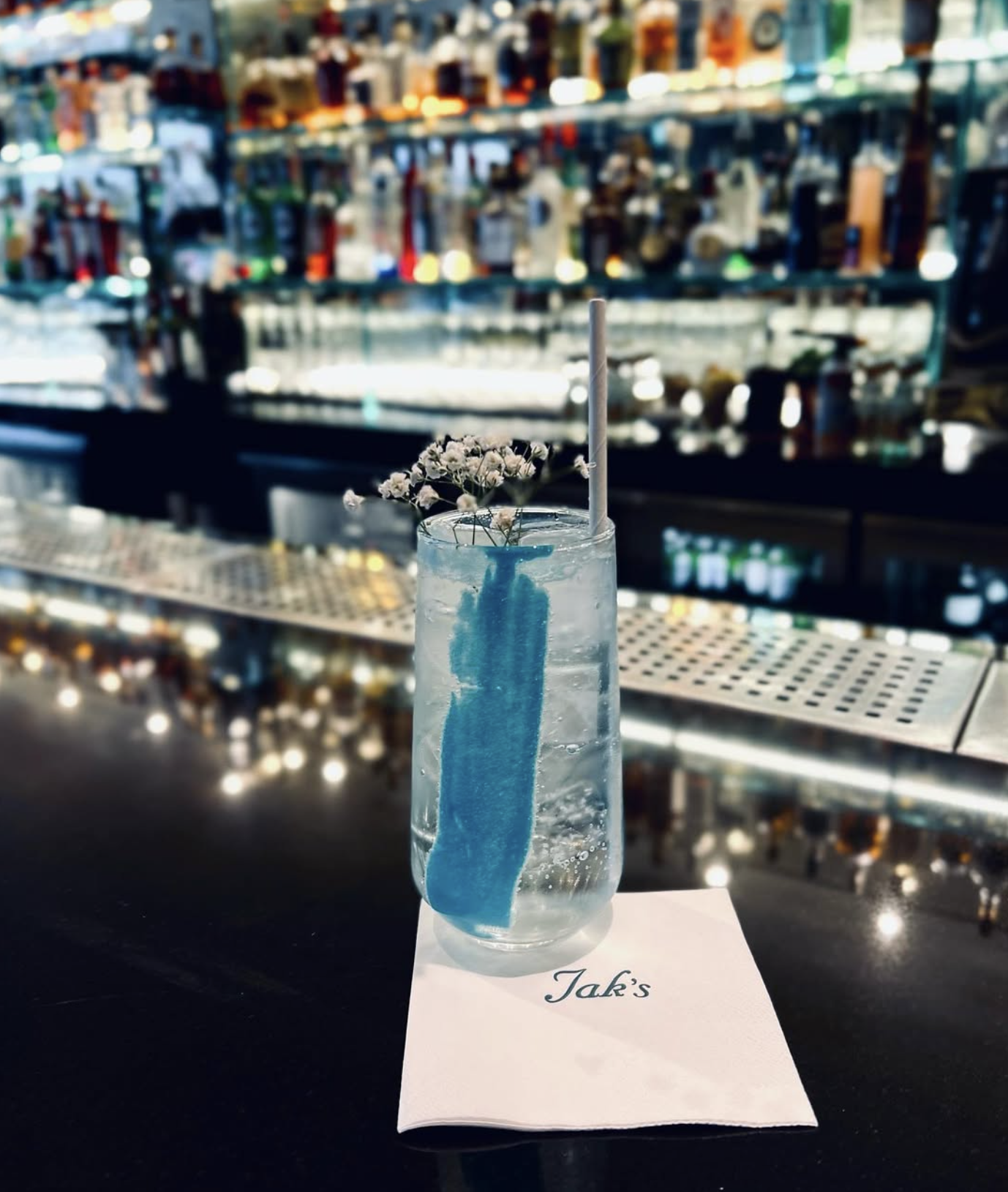 Jak's Bar — interior photo 3