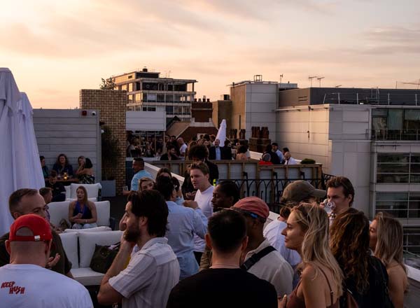 La'Yam Rooftop — interior photo 4
