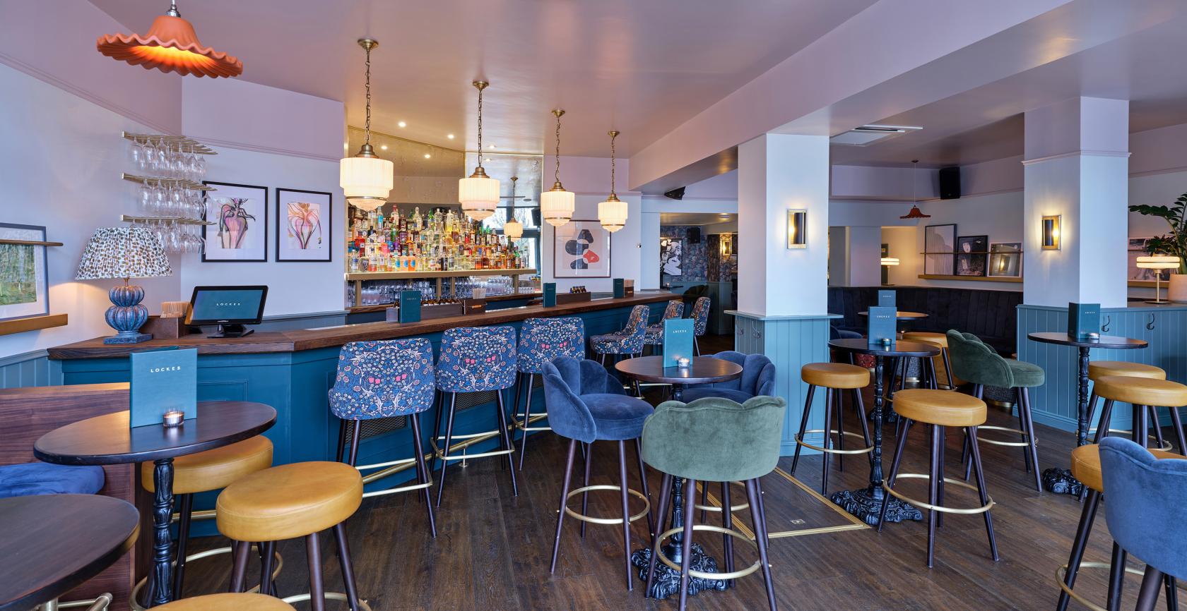 Lockes bar - Clapham Junction — interior photo 2