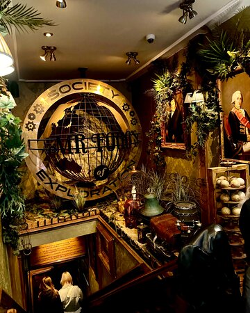 Mr Fogg's Society of Exploration — interior photo 1