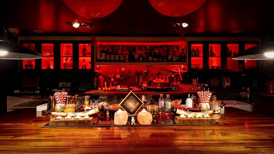 Opium — interior photo 3