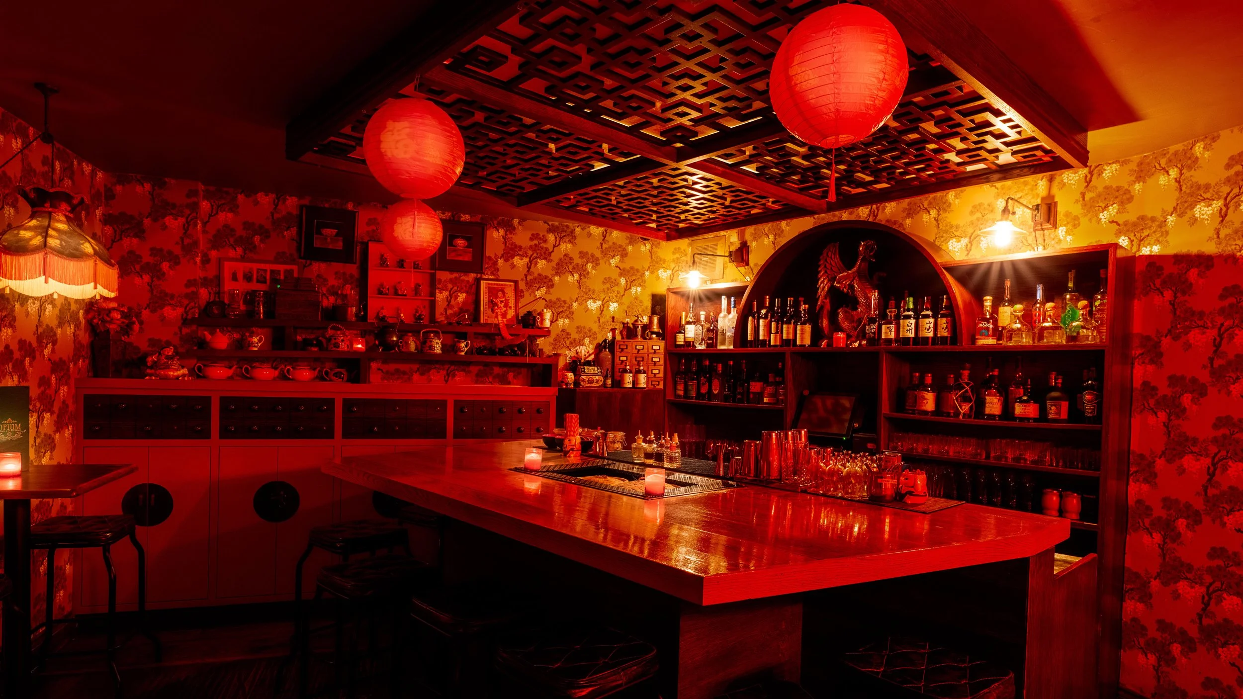 Opium — interior photo 7