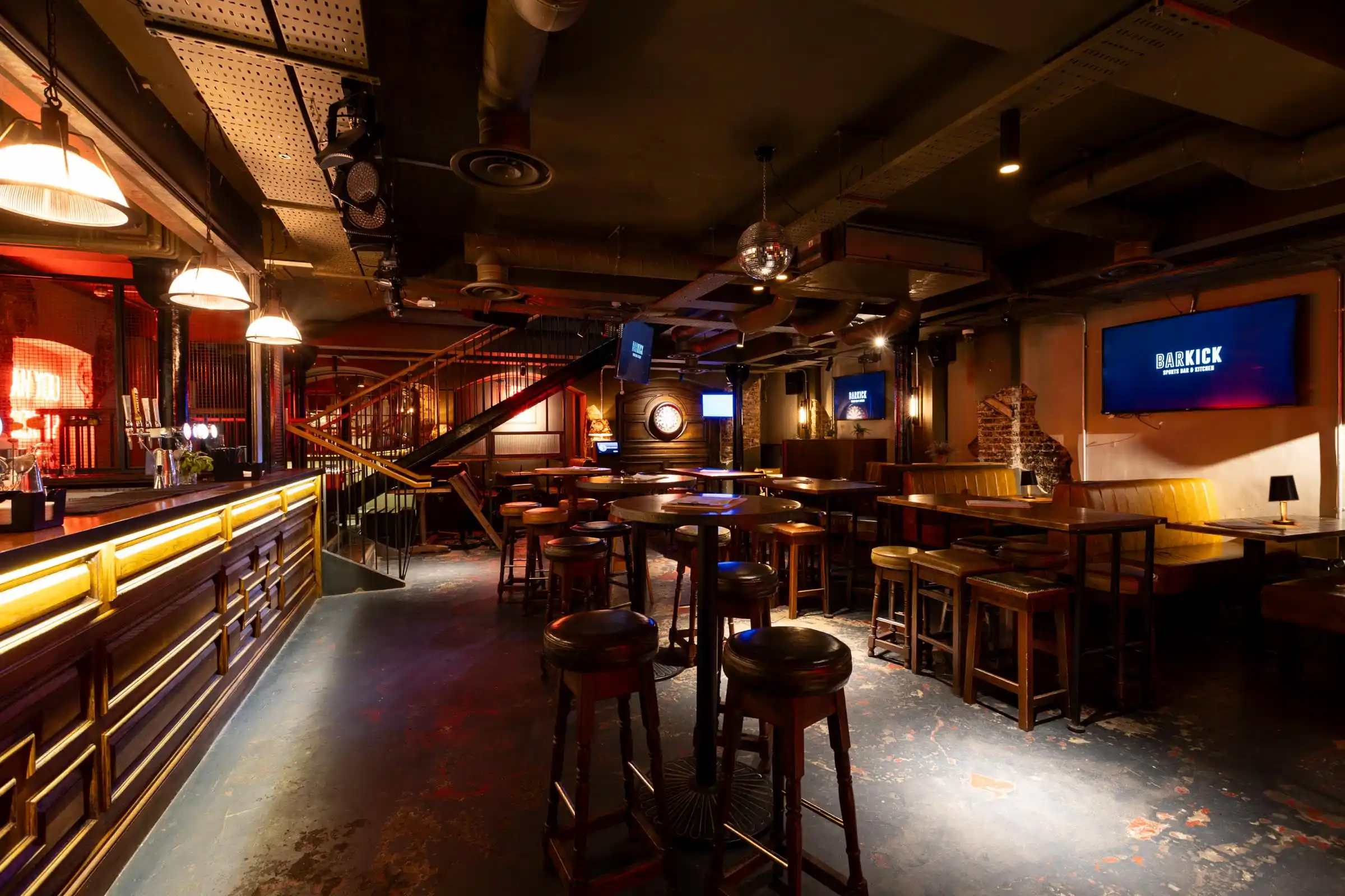 Shoreditch Arms — interior photo 2