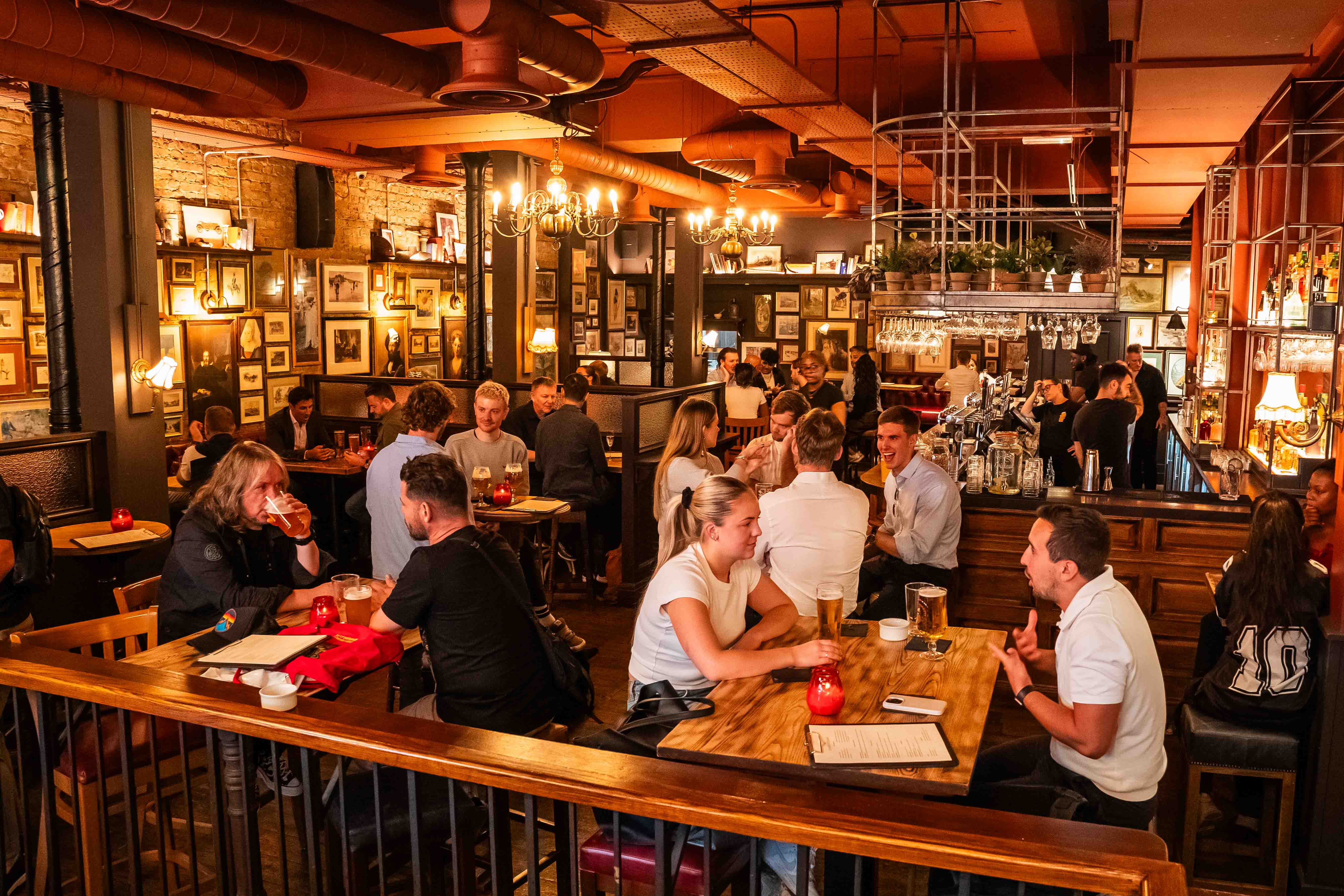 Shoreditch Arms — interior photo 3