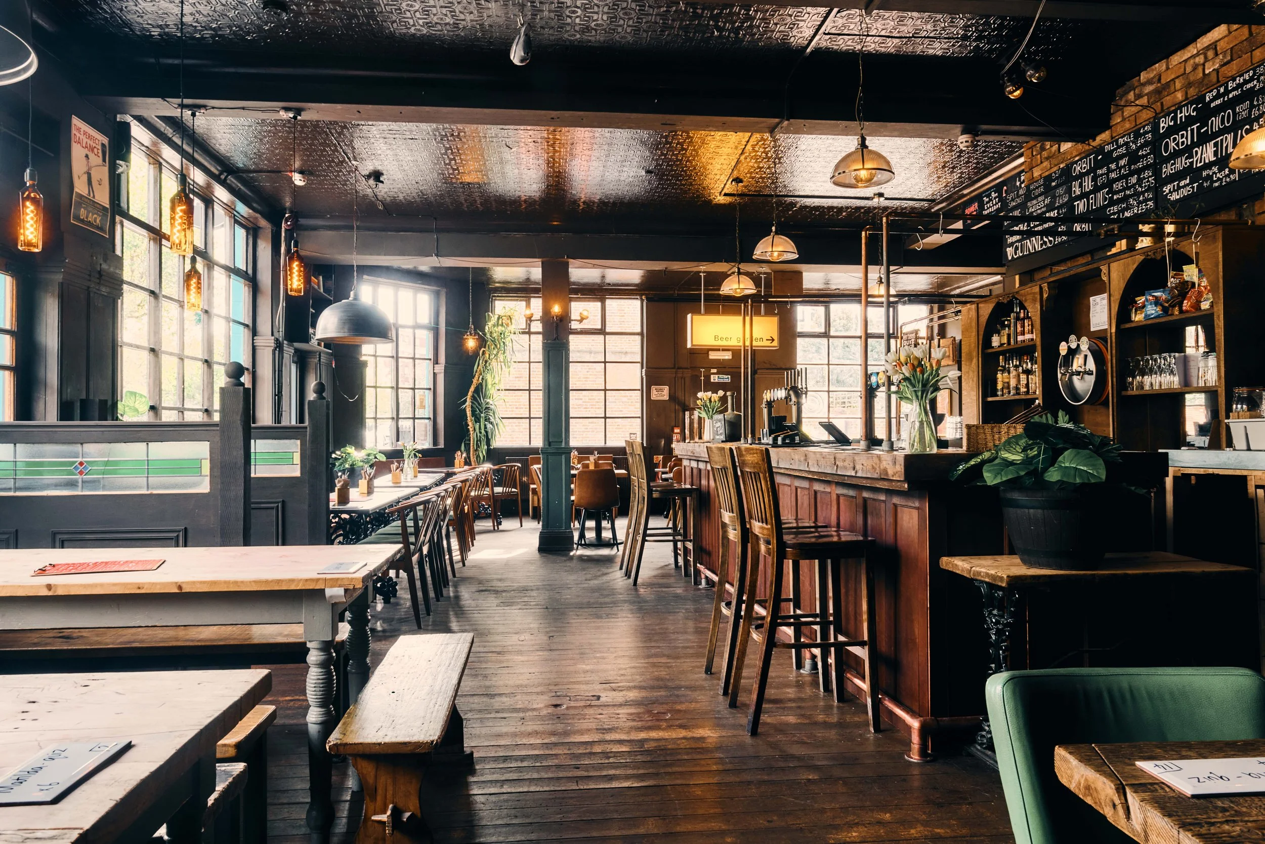 Spit & Sawdust — interior photo 1
