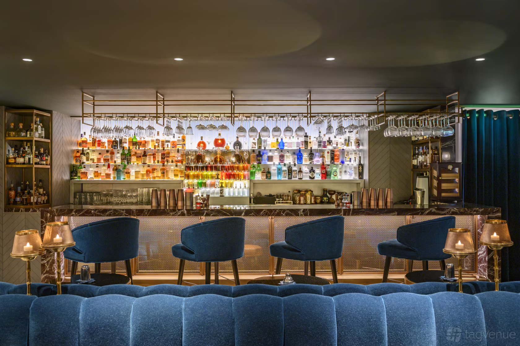 St James Bar — interior photo 4