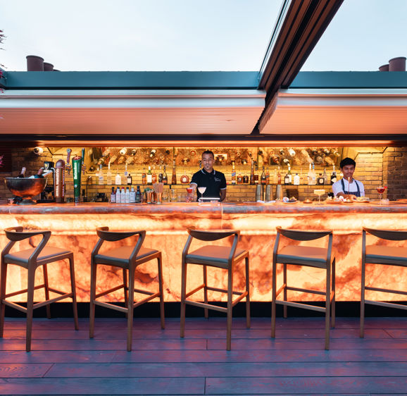 Stanley's Rooftop Bar — interior photo 2