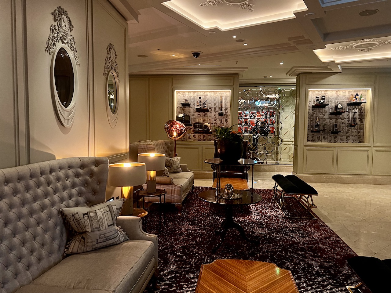 The 40 Elephants — interior photo 4