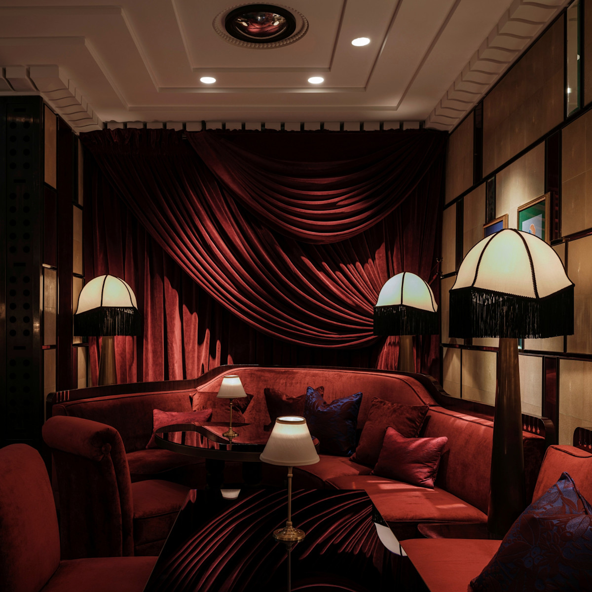 Velvet by Salvatore Calabrese — interior photo 1