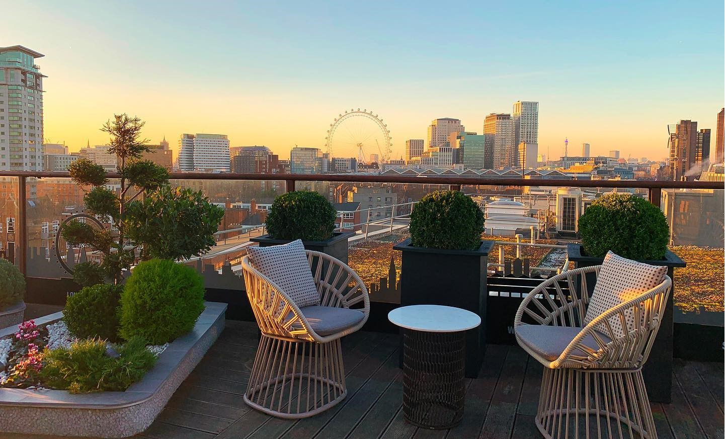 Waterloo Sky Bar — interior photo 3